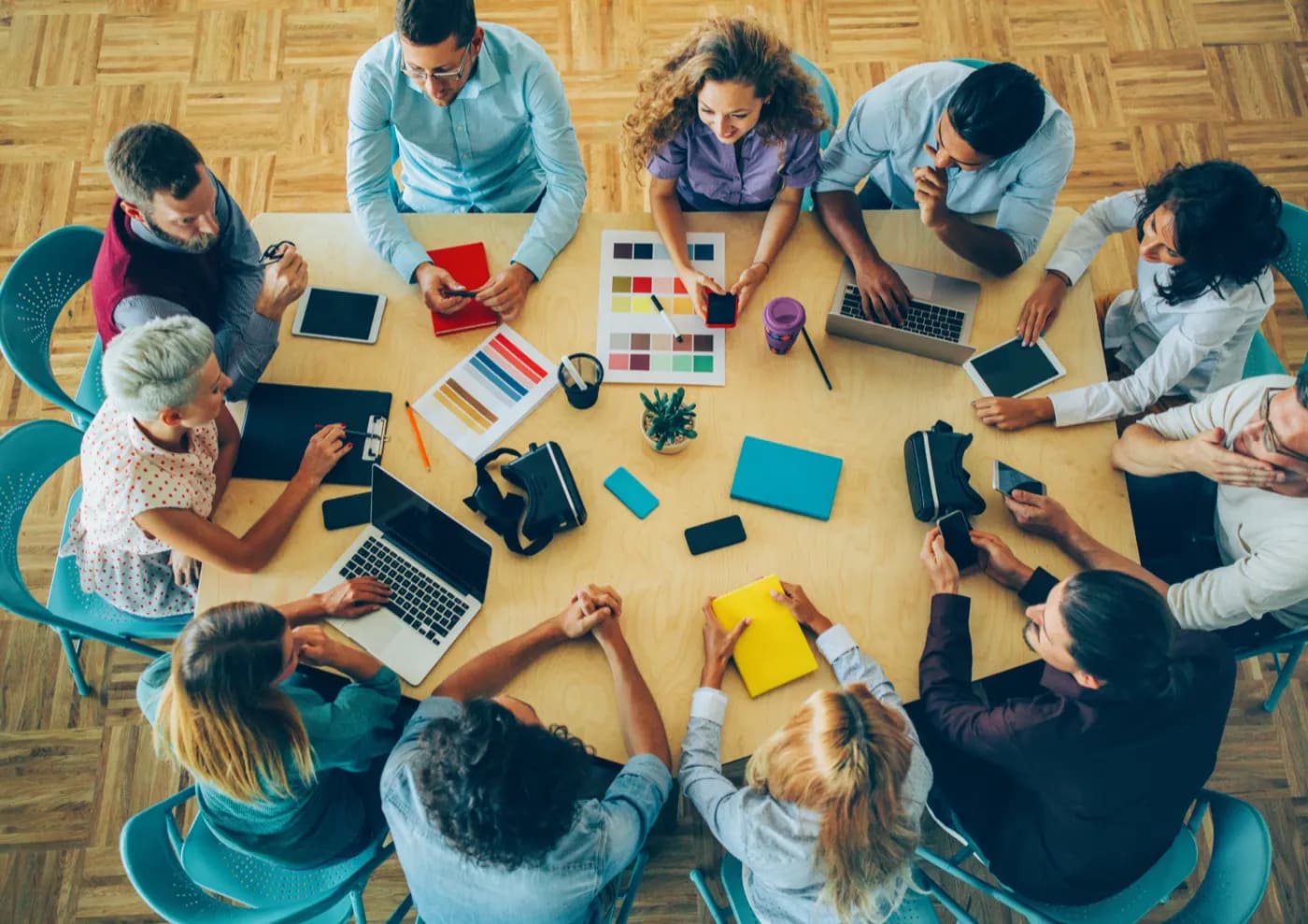 How to conduct business meetings